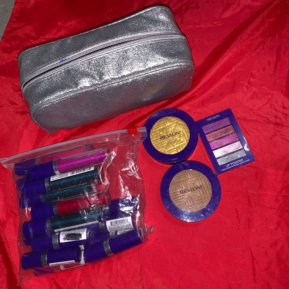 Brand new HUGE REVLON makeup bundle!!!